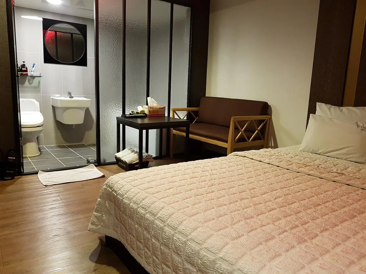 Vitamin Hotel Busan