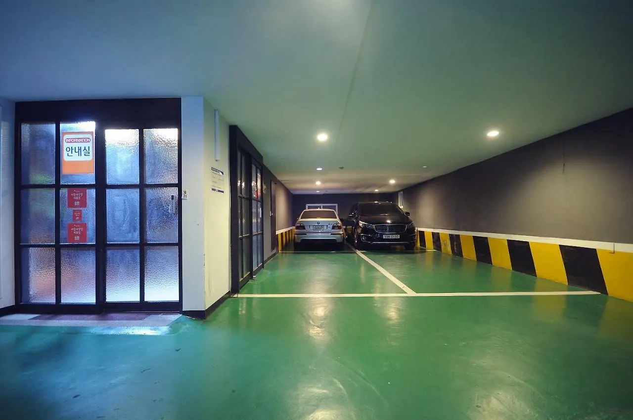 Vitamin Hotel Busan