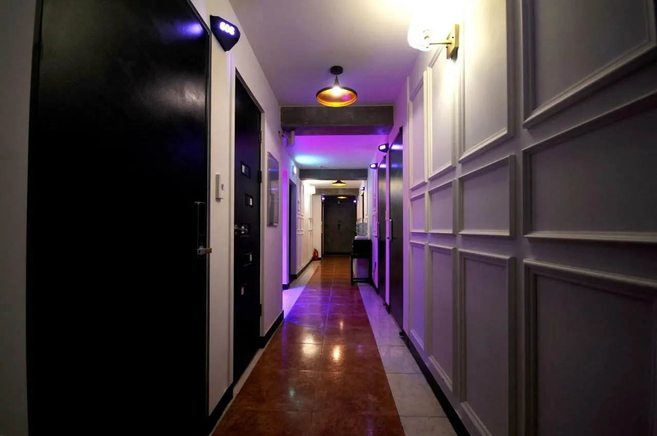 Vitamin Hotel Busan 2*,  South Korea